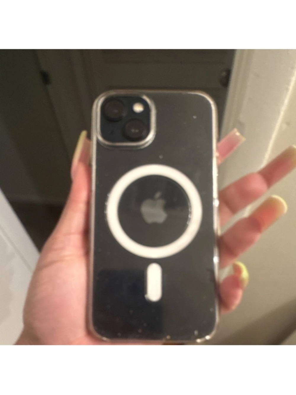Apple iPhone Black with Clear MagSafe Case